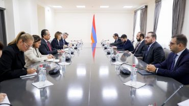 ԱԳ նախարարը Մոհան Ռամեշ Ռաջասինգհամին է հայտնել ՀՀ հիասթափությունը Արցախում ստեղծված հումանիտար իրավիճակի վերաբերյալ ամիսներ շարունակ ՄԱԿ-ի փաստացի անգործության առնչությամբ