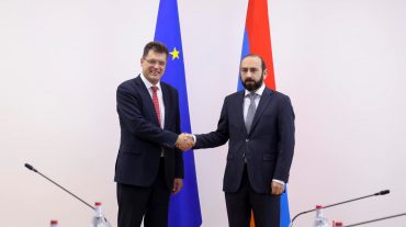 Արարատ Միրզոյան Յանեզ Լենարչիչին է ներկայացրել Լաչինի միջանցքի՝ ամիսներ տևած արգելափակման, ապա ԼՂ-ի բնակչության դեմ ռազմական հարձակման հետևանքով ստեղծված իրավիճակը