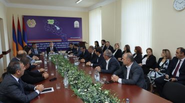 Լոռու մարզպետարանում քննարկվել են Լեռնային Ղարաբաղից բռնի տեղահանված քաղաքացիներին հաշվառելու, կացարանով, սնունդով ապահովելու գործընթացի կազմակերպման հարցեր