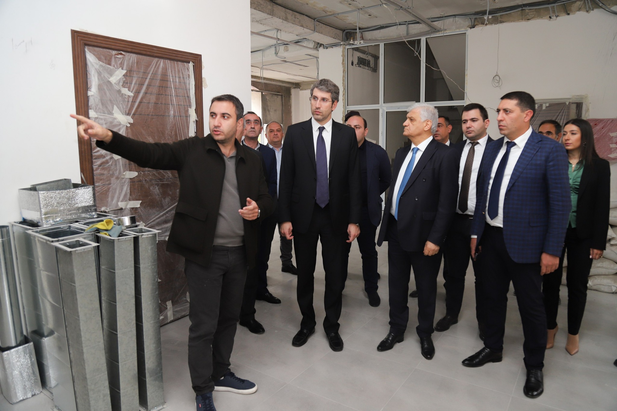 Հակակոռուպցիոն վերաքննիչ դատարանի շինաշխատանքները մոտենում են ավարտին. Գրիգոր Մինասյանն ու Արմեն Ղուլարյանը հետևել են նորոգման ընթացքին