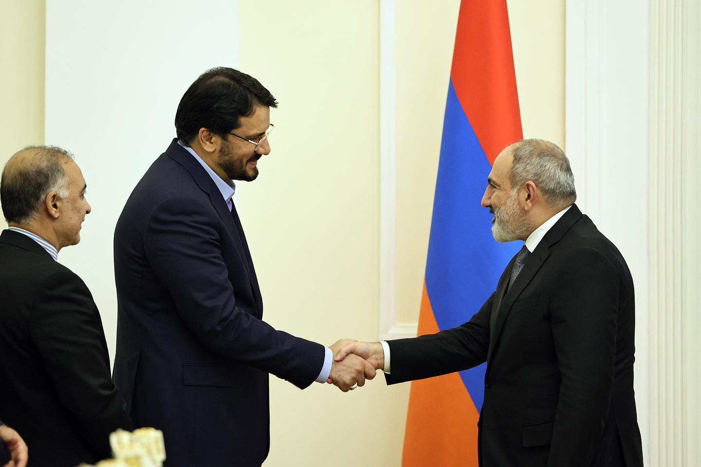Փաշինյանն ընդունել է Իրանի քաղաքաշինության և ճանապարհաշինության նախարար Մեհրդադ Բազրփաշի գլխավորած պատվիրակությանը