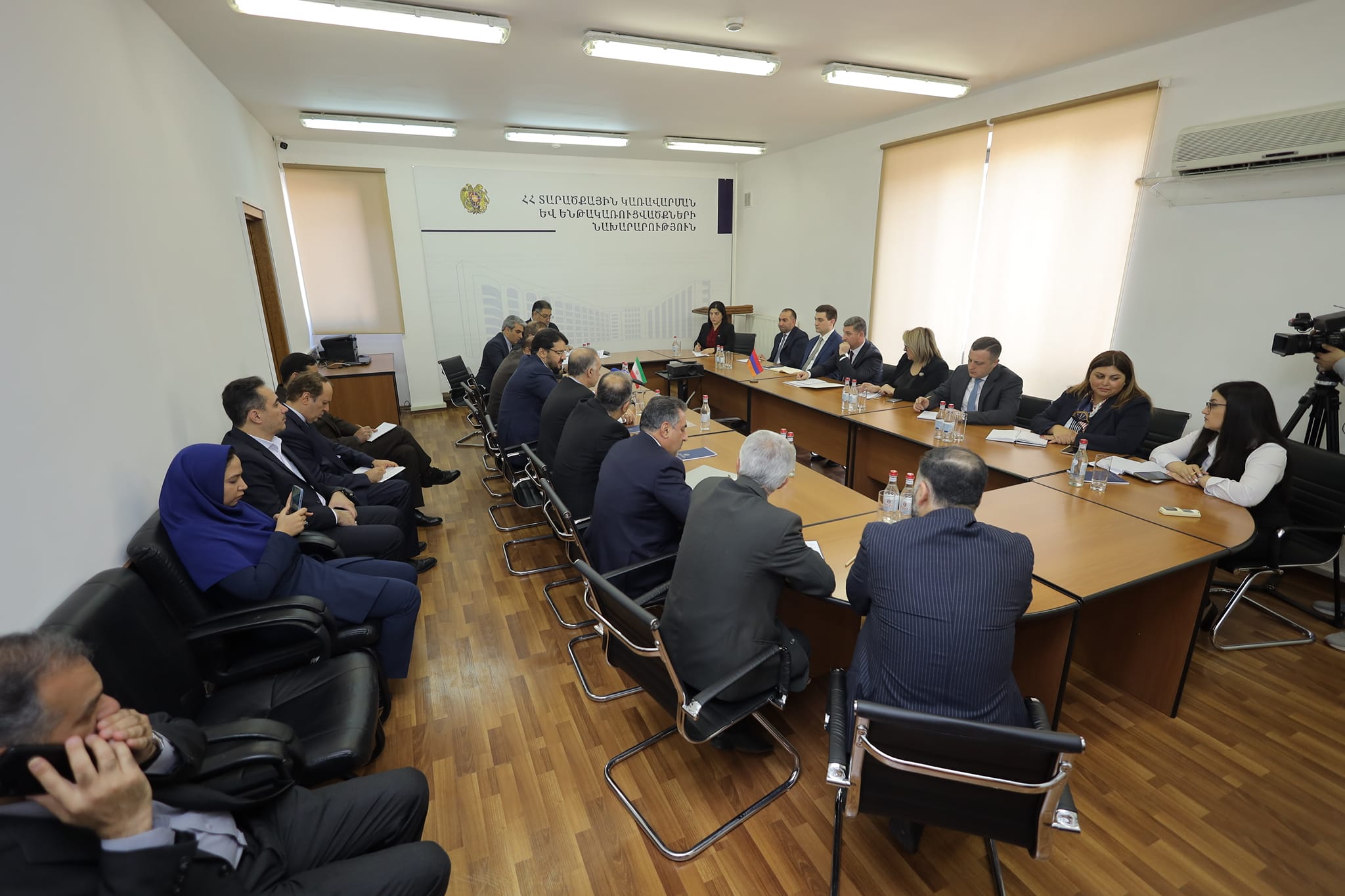 Գնել Սանոսյանն ընդունել է Իրանի ճանապարհների և քաղաքաշինության նախարարի գլխավորած պատվիրակությանը