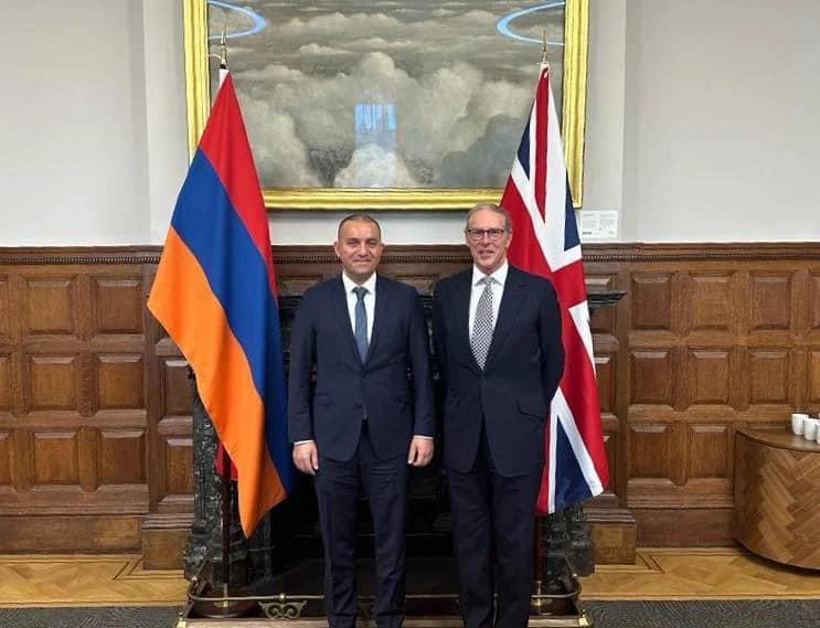 Քերոբյանը բրիտանացի գործընկերոջ հետ քննարկել է ՀՀ-Մեծ Բրիտանիա ուղիղ չվերթների կազմակերպման հնարավորությանը