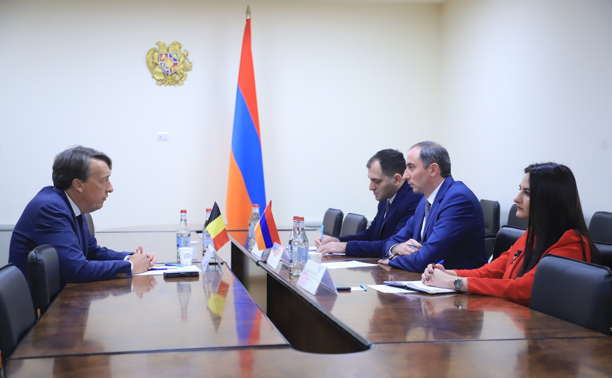 Ռոբերտ Խաչատրյանն ընդունել է Բելգիայի դեսպան Էրիկ Դե Մույնքին