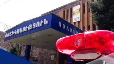 Ոստիկանության Էրեբունու բաժնի պետի օպերատիվ գծով տեղակալը, օպերլիազորը և վկան ծեծի են ենթարկել ձերբակալված անչափահասի պաշտպաններին