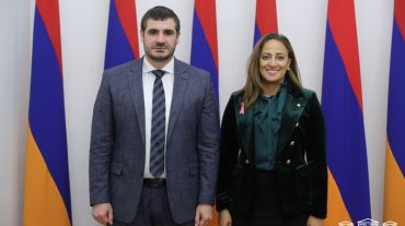 Արման Եղոյանը հանդիպել է Ֆրանկոֆոնիայի ԽՎ փոխնախագահ Ամելիա Լակրաֆի հետ