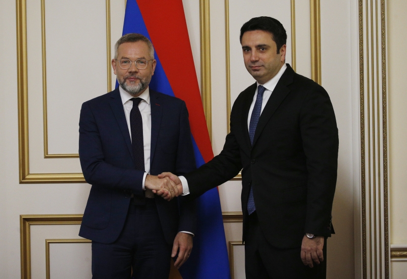Մեր կողմից բավարար քայլեր չեն արվել ԼՂ բնակչության հանդեպ ադրբեջանական ագրեսիան կանխելու գործում. գերմանացի խորհրդարանականը՝ Ալեն Սիմոնյանին