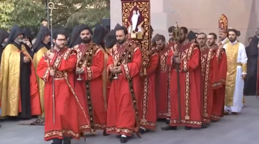 Մայր Աթոռում դուրս է բերվել Աստվածամուխ Սուրբ Գեղարդը. Լեռնային Ղարաբաղի համար համազգային աղոթքի օր է