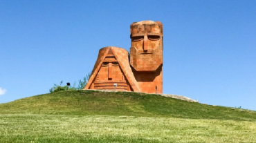 Արդյո՞ք այս հայկական ժառանգությունը կվերապրի ազերիների սովորական կործանարար խելագարության պայմաններում. Ժան-Քրիստոֆ Բյուիսոն