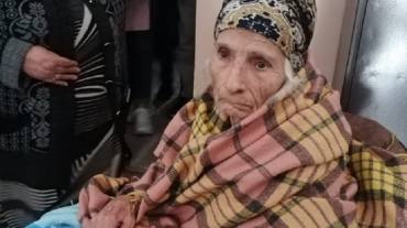 Արցախցի 90-ամյա Անեշկան 9-ամսյա շրջափակումից հետո հասել է Հայաստան, գրկել որդուն՝ մահանալով նրա գրկում