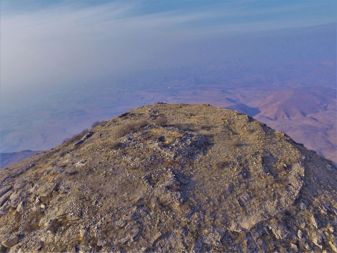Նորահայտ ամրոց՝ Իլկասարի գագաթին