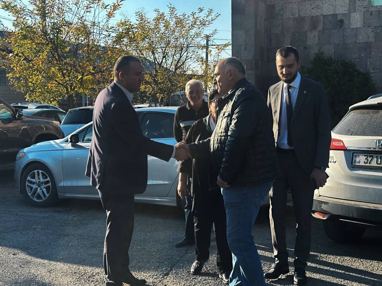Վահան Քերոբյանը հանդիպել է Նորակերտ համայնքի բնակիչների հետ՝ քննարկելու բարեփոխումների փորձնական ծրագիրը