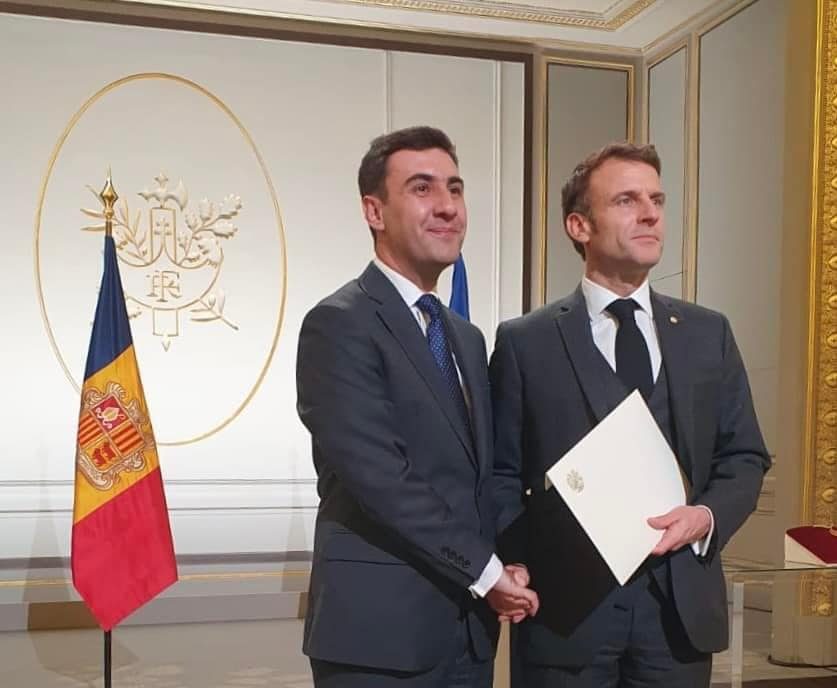 ՀՀ դեսպան Սոս Ավետիսյանն իր հավատարմագրերն է հանձնել Էմանուել Մակրոնին