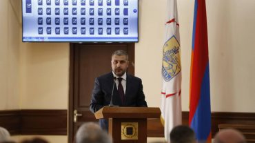 Փոխադարձ վիրավորանքները, անհանդուրժողականությունը պատիվ չեն բերում ավագանու անդամի կարգավիճակին․ Փամբուխչյան
