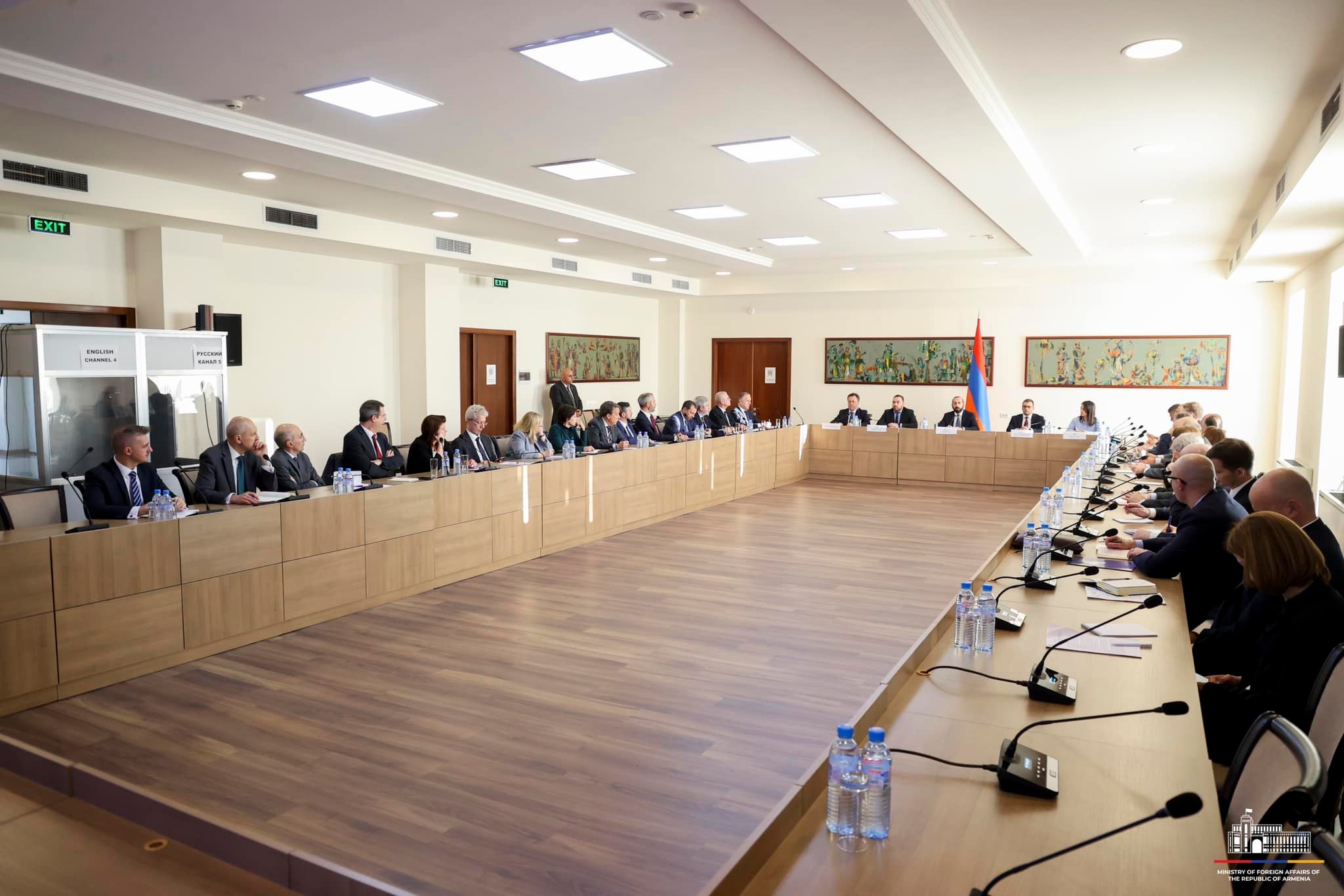 Արարատ Միրզոյանը հանդիպում է ունեցել ՀՀ-ում հավատարմագրված Եվրոպական Միության և ԵՄ անդամ պետությունների դեսպանների հետ