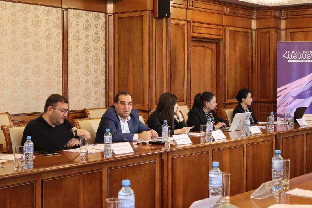 Քննարկվել են քաղաքացիություն չունեցող անձանց հարցերը