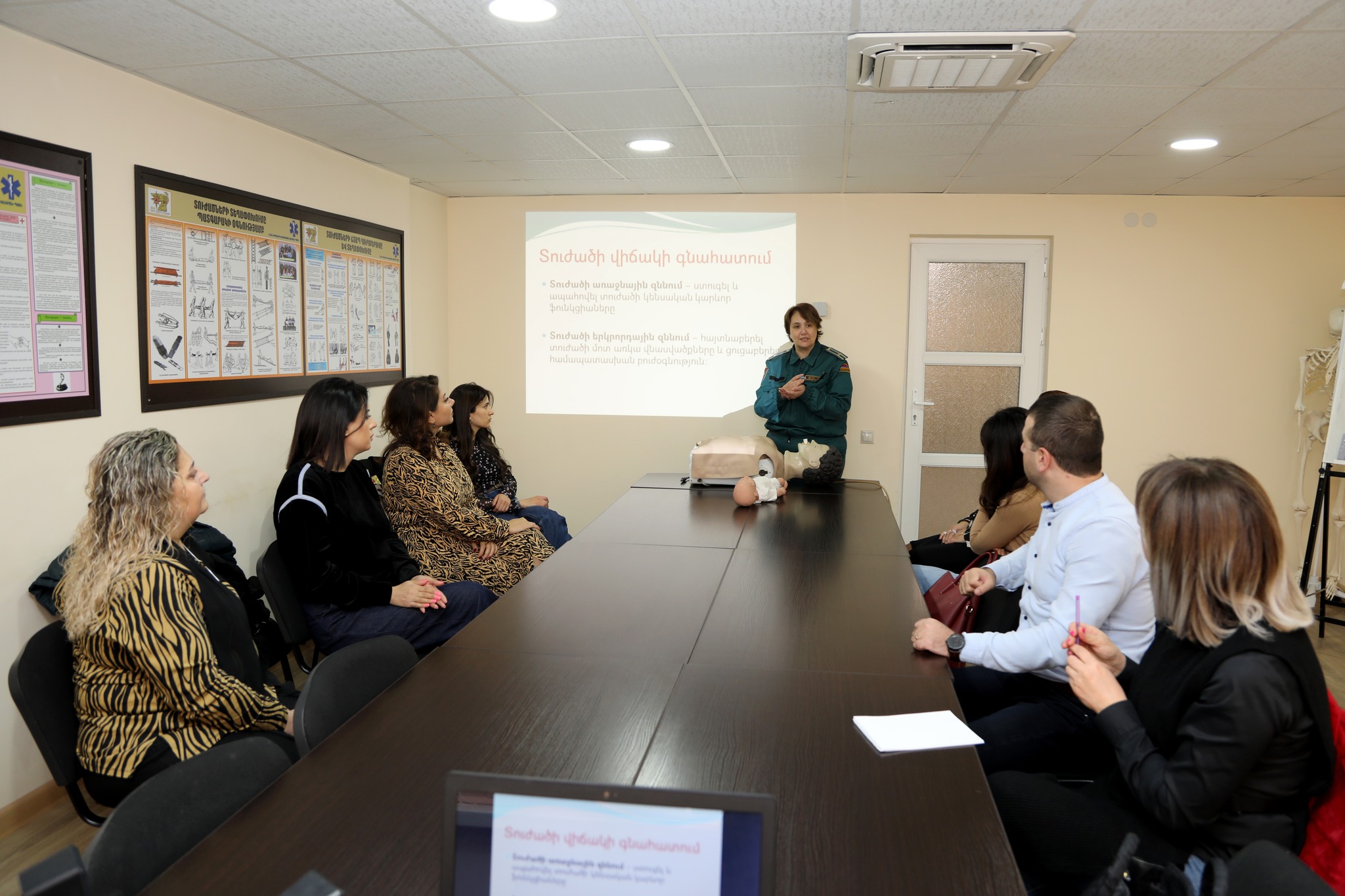 «Առաջին օգնության ցուցաբերում» թեմայով դասընթացներ՝ Արդարադատության նախարարության աշխատակիցների համար