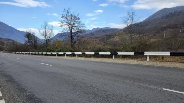 Մ-4, Երևան-Սևան-Իջևան-ՀՀ պետական սահման միջպետական ճանապարհի մի հատվածում տեղադրվել են արգելափակոցներ