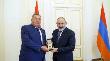 Վարչապետն ընդունել է Սամբոյի միջազգային ֆեդերացիայի նախագահին