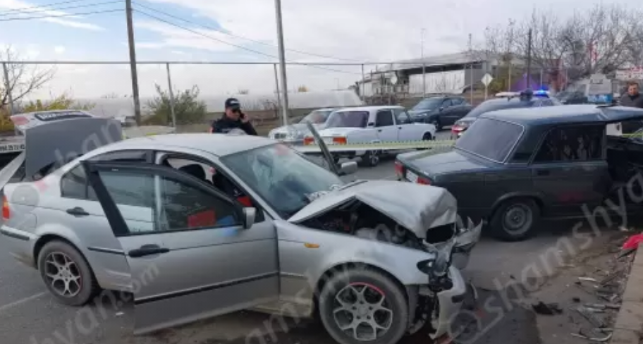 Արարատի մարզում բախվել են BMW-ն ու ВАЗ 2107-ը. կա 6 վիրավոր, այդ թվում անչափահասներ