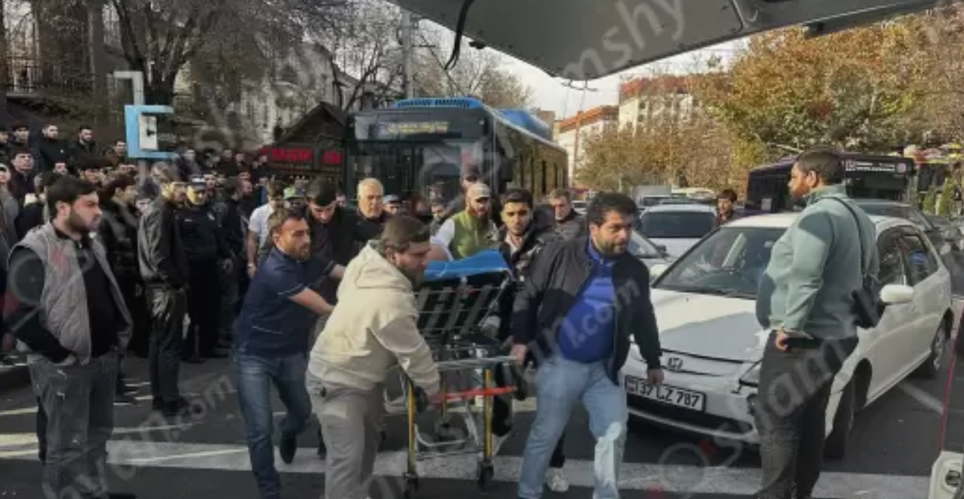 Թիվ 18 երթուղին սպասարկող ավտոբուսի վարորդի ինքնազգացողությունը վարելիս վատացել է, ու ավտոբուսը բախվել է 10 ավտոմեքենաների