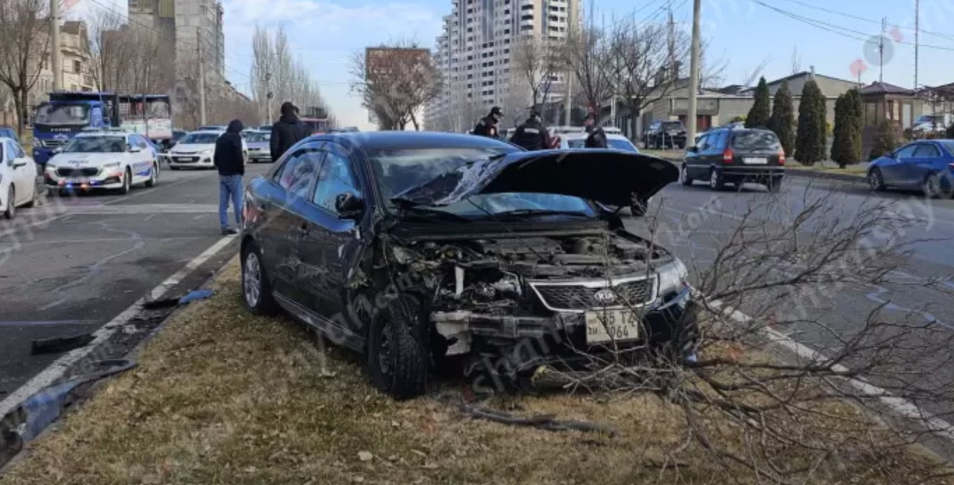 Շղթայական ավտովթար՝ Երևանում. կա վիրավոր