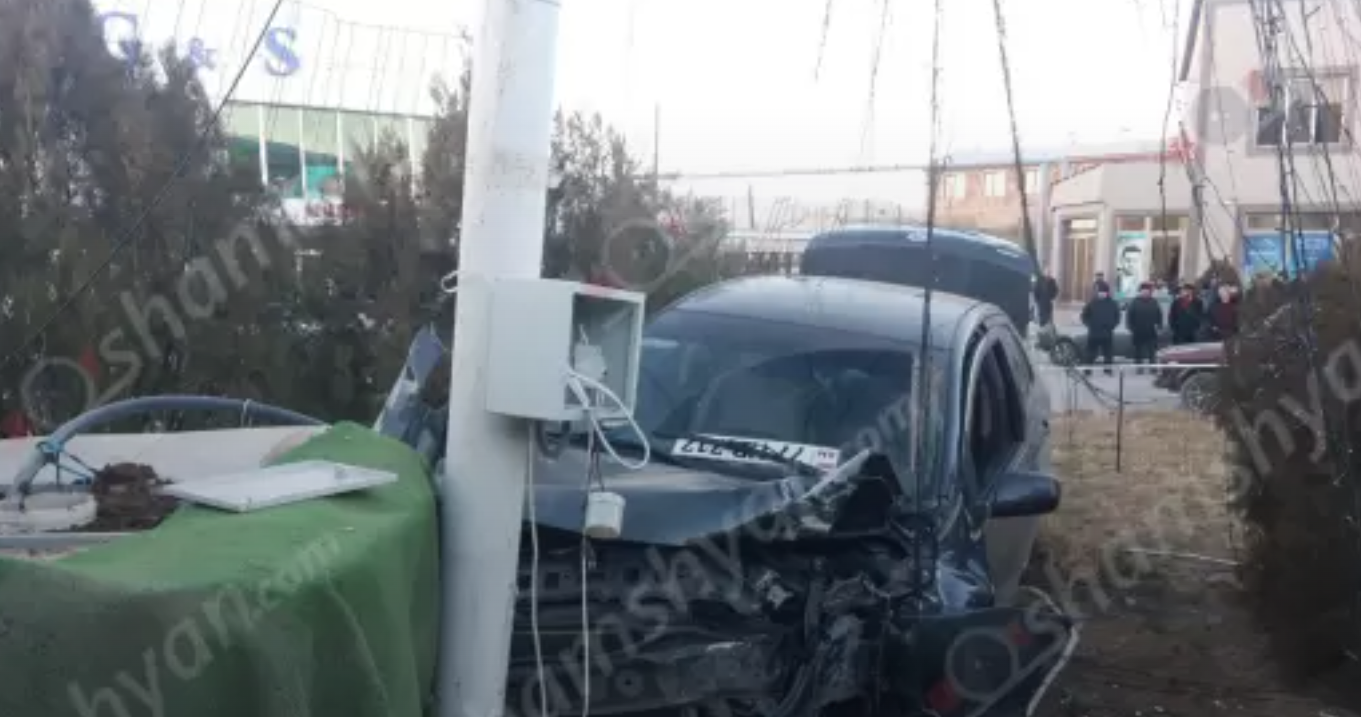 26-ամյա վարորդը ոչ սթափ վիճակում Վեդի քաղաքում Toyota Belta-ով բախվել է էլեկտրասյանը․ կա տուժած