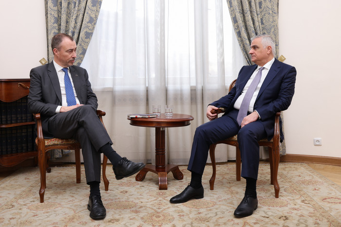 Փոխվարչապետ Մհեր Գրիգորյանն ընդունել է Տոյվո Կլաարին