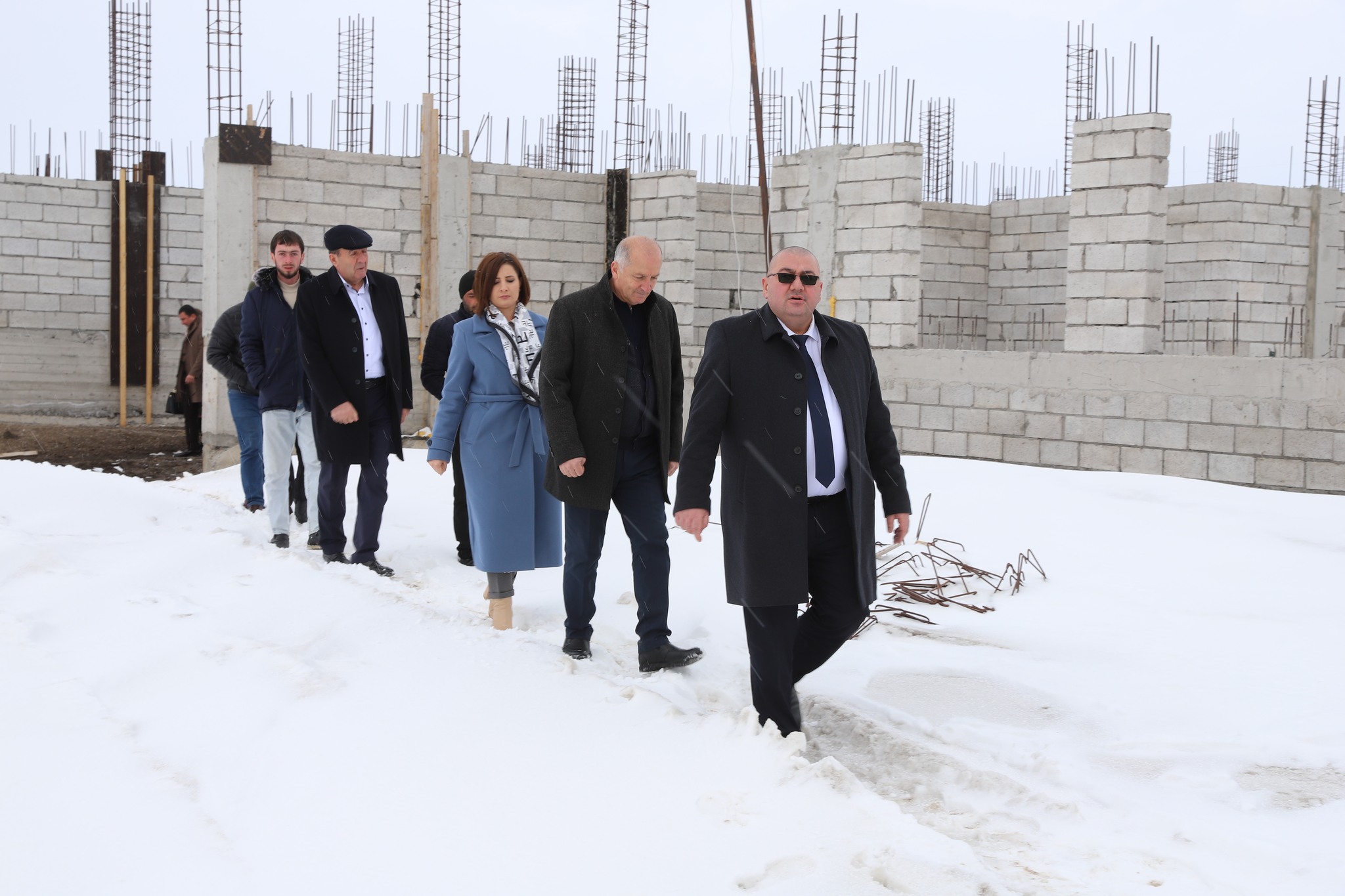 Շիրակի մարզպետը մտահոգություն է հայտնել 3 բնակավայրերի դպրոցների մոդուլային շենքերի շինաշխատանքների տեմպերի ու որակի մասով