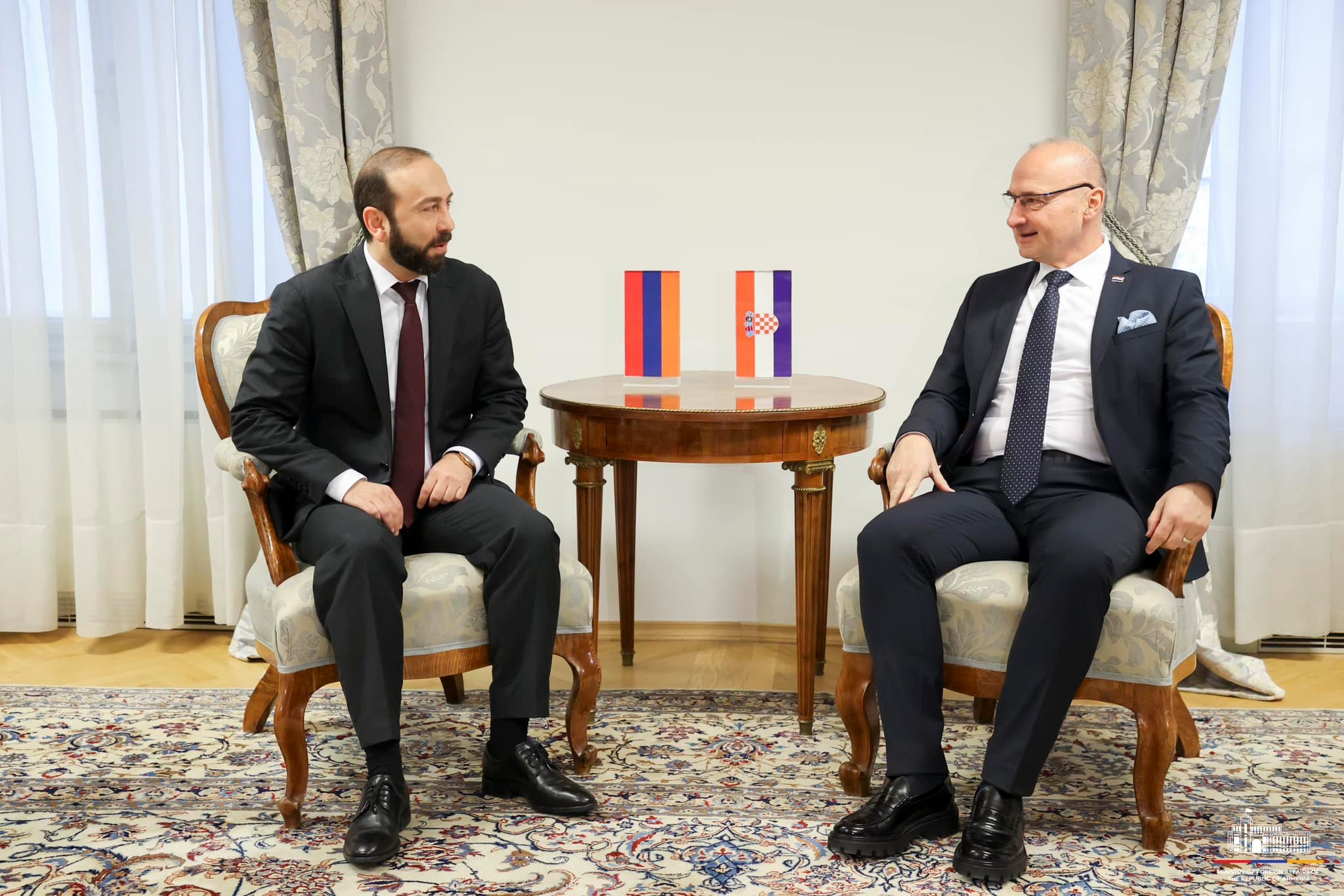 Մեկնարկել է Հայաստանի և Խորվաթիայի ԱԳ նախարարների առանձնազրույցը