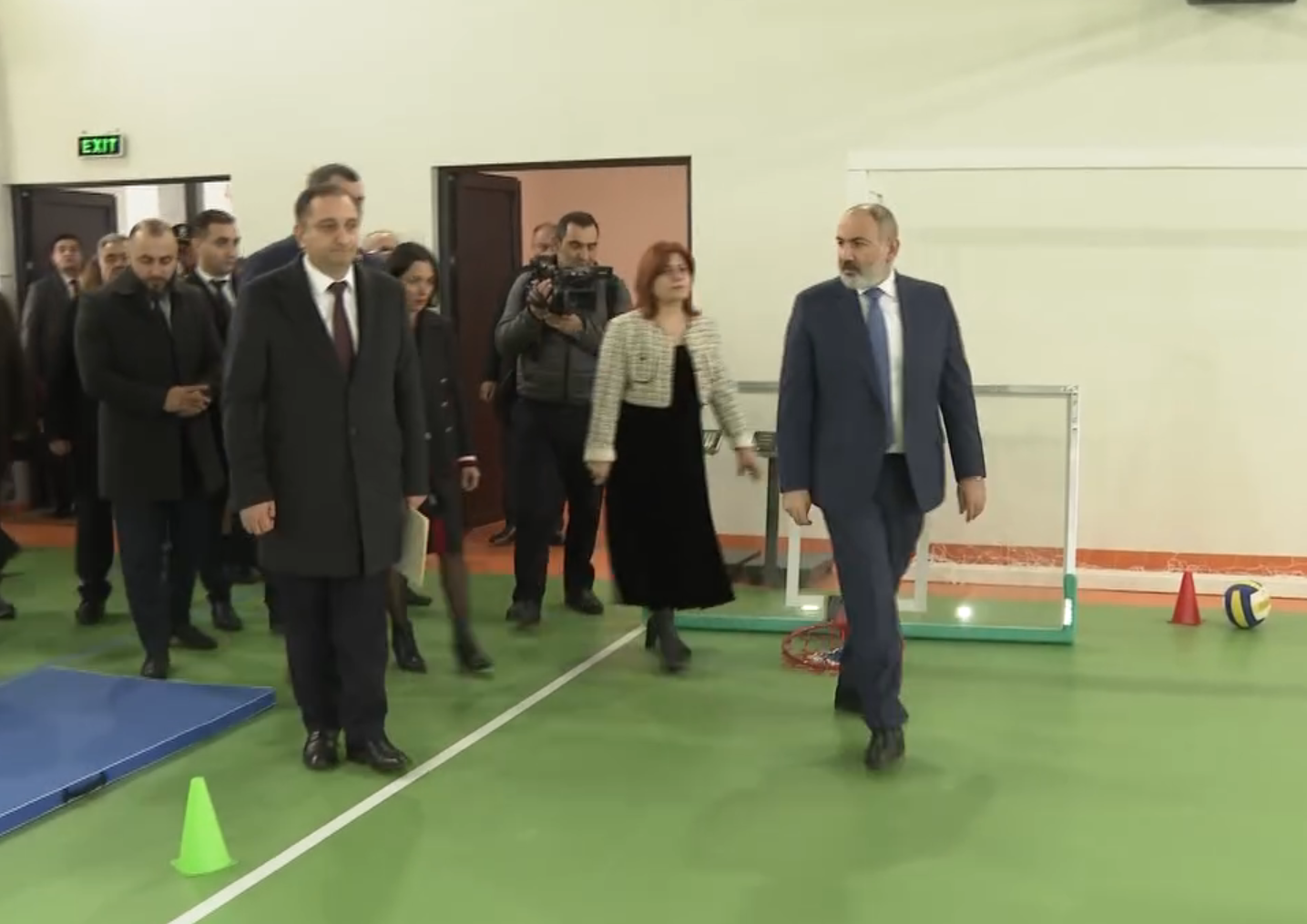 Վարչապետն այցելել է Արտիմետի միջնակարգ դպրոց