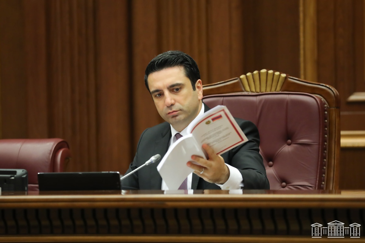 Ալեն Սիմոնյանը ԱԺ պատգամավորներին Աբու Դաբի գործուղելու կարգադրություն է ստորագրել