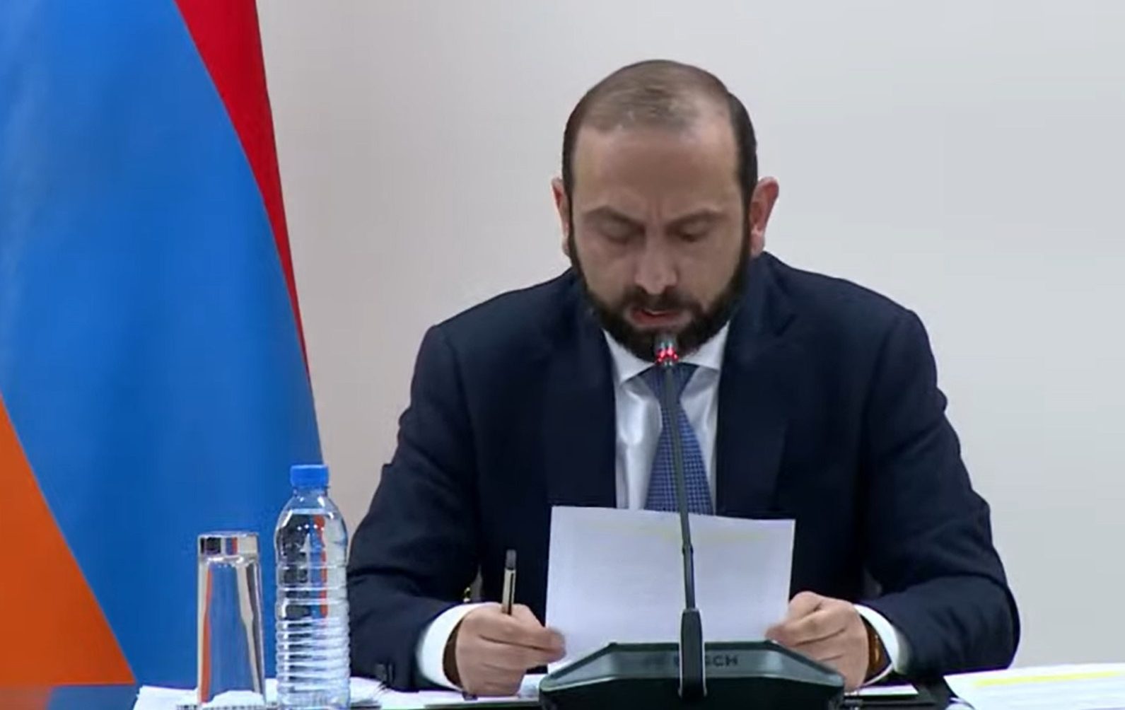 Միրզոյանը չի բացառում ականապատ դաշտերի վերաբերյալ նոր տեղեկատվության փոխանցումն Ադրբեջանին