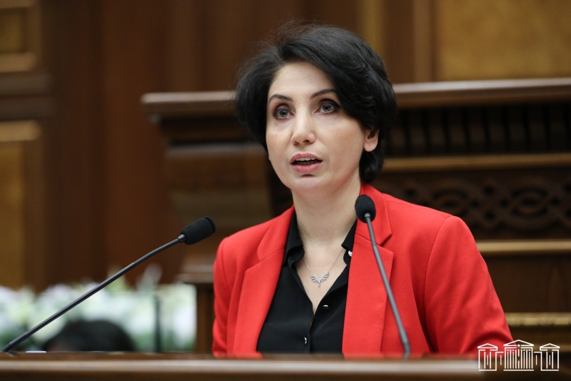 Ստեղծագործողի ժողովրդականությունը, հանրային ճանաչելիությունը, նրա կերպարի և գործունեության հանրային ընկալումը չեն կարող ստուգվել կամ չափվել որևէ պետական մարմնի կողմից. Արդարադատության փոխնախարար
