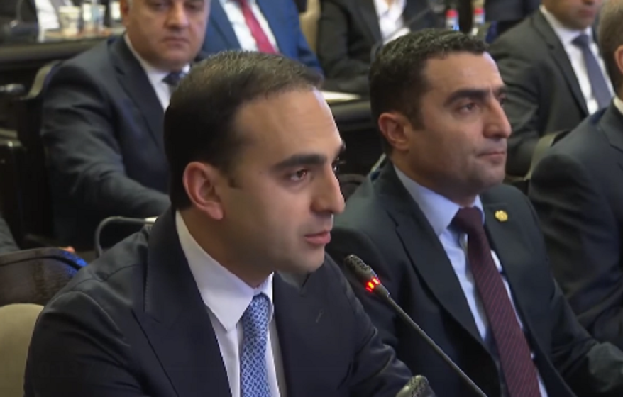 Տիգրան Ավինյանը կառավարության նիստի ընթացքում ներկայացրել է «Երևանի քաղաքային զարգացման ներդրումային ծրագիր»-ը
