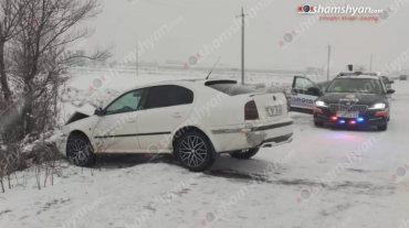 Ավտովթար Արարատի մարզում․ ճանապարհի մերկասառույցի պատճառով բախվել են Mercedes-ը, Skoda-ն ու Opel-ը