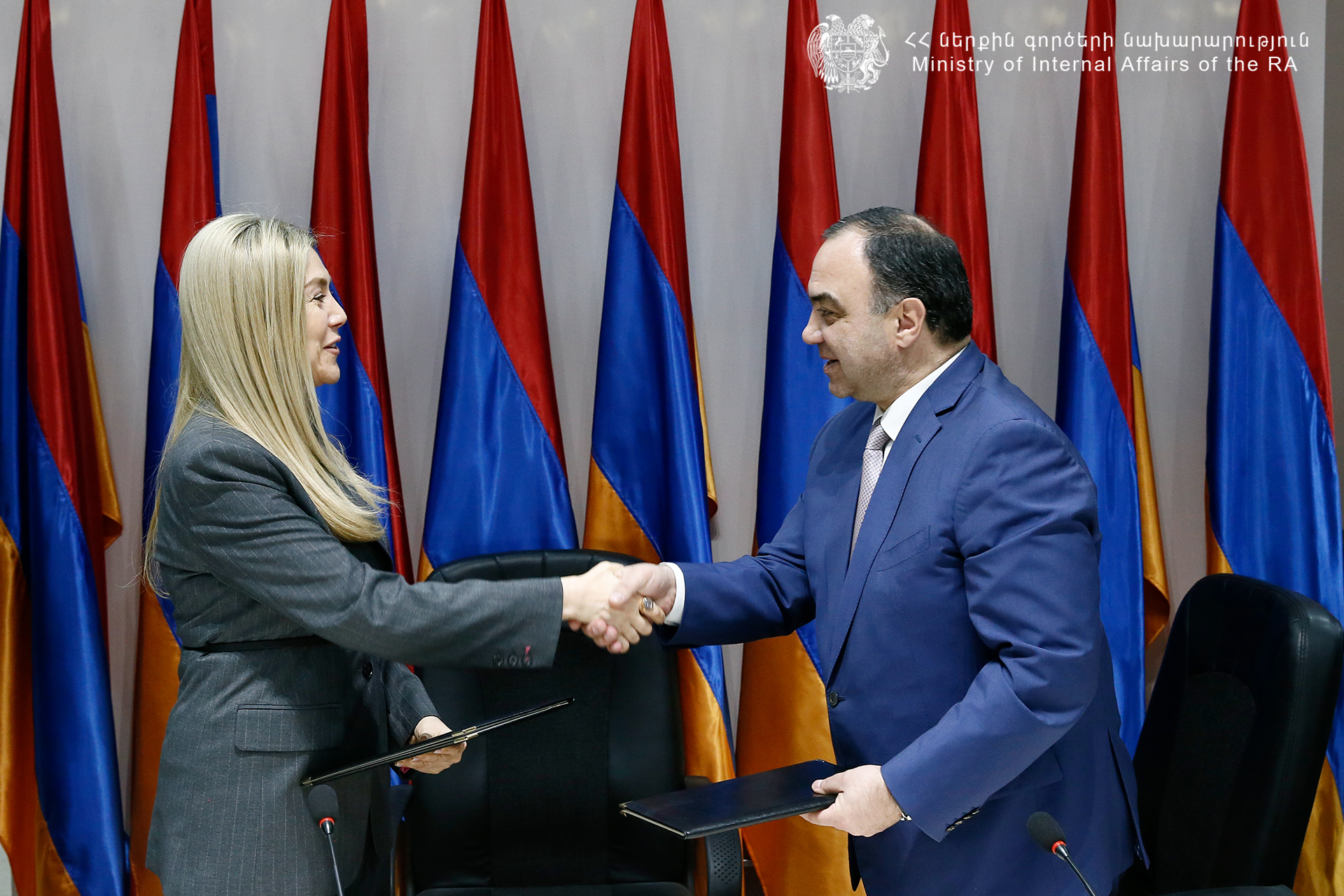 ՆԳ նախարարը և Հայկական Կարմիր խաչի ընկերության գործադիր տնօրենը ստորագրել են փոխըմբռնման հուշագիր