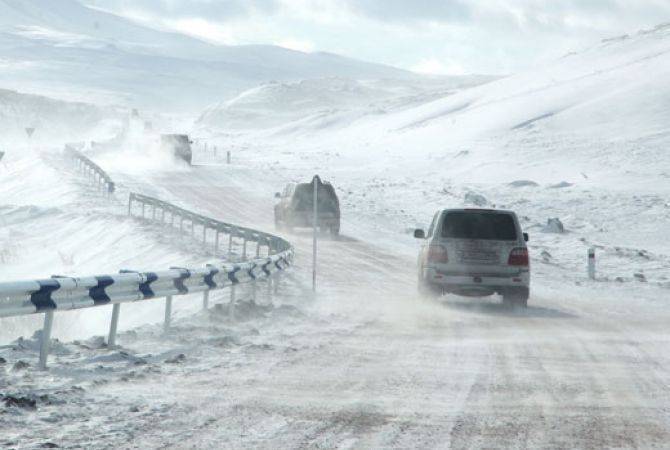 Առատ ձյան և ցածր տեսանելիության պատճառով Վարդենյաց լեռնանցքը դժվարանցանելի է