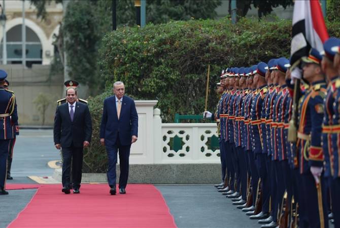 Էրդողանը հանդիպել է Եգիպտոսի նախագահի հետ