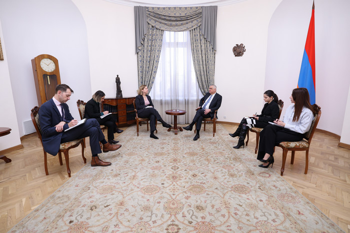 Փոխվարչապետ Մհեր Գրիգորյանն ընդունել է ԱՄՆ դեսպանին