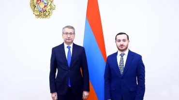 Մխիթար Հայրապետյանը ընդունել է Ղազախստանի դեսպան Բոլատ Իմանբաևին