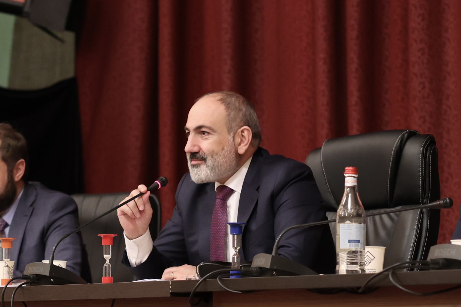 Նիկոլ Փաշինյանի գլխավորությամբ Աշտարակում տեղի է ունեցել «Քաղաքացիական պայմանագիր» կուսակցության նախաձեռնող խմբի նիստը