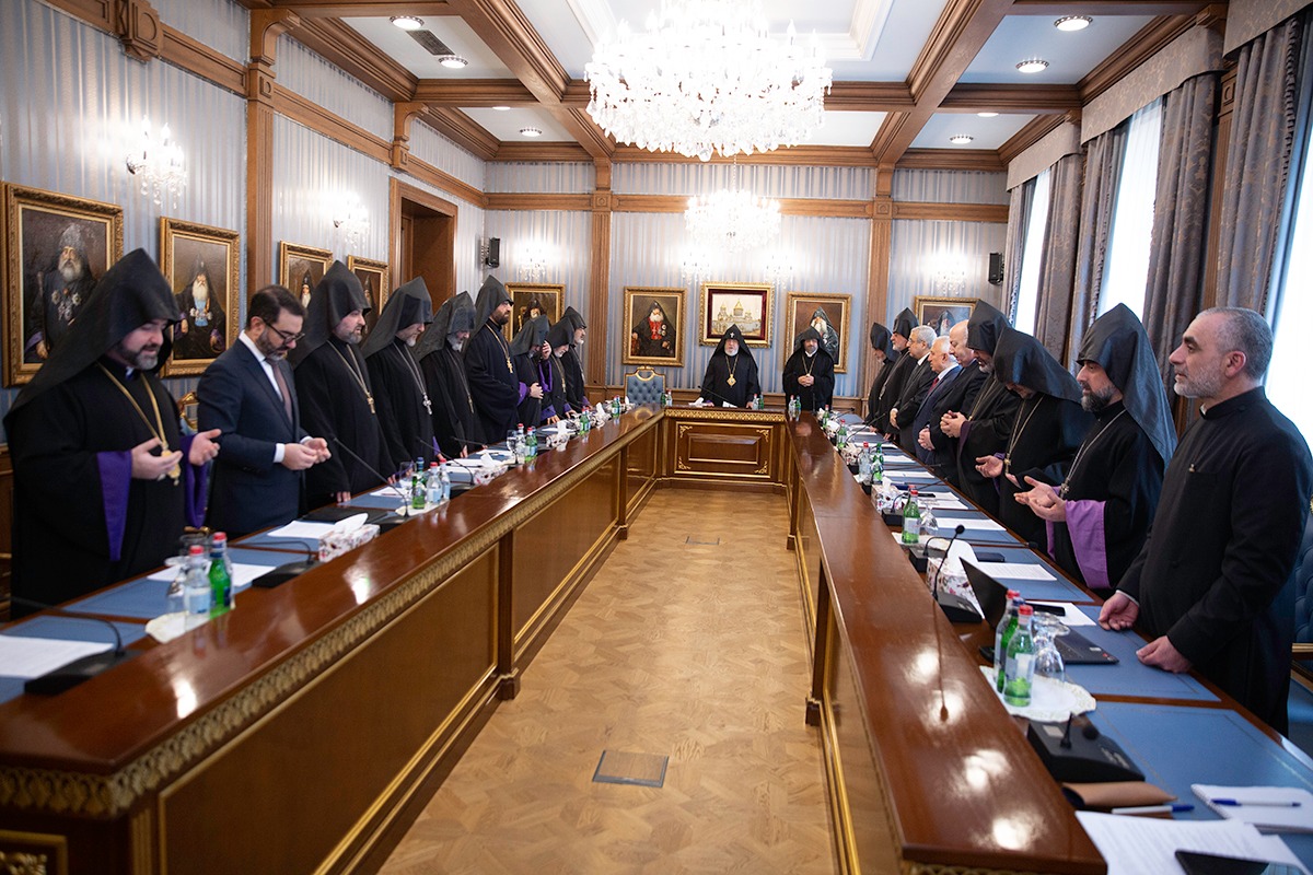 Մայր Աթոռ Ս. Էջմիածնում սկսվել է Գերագույն հոգևոր խորհրդի ժողովը