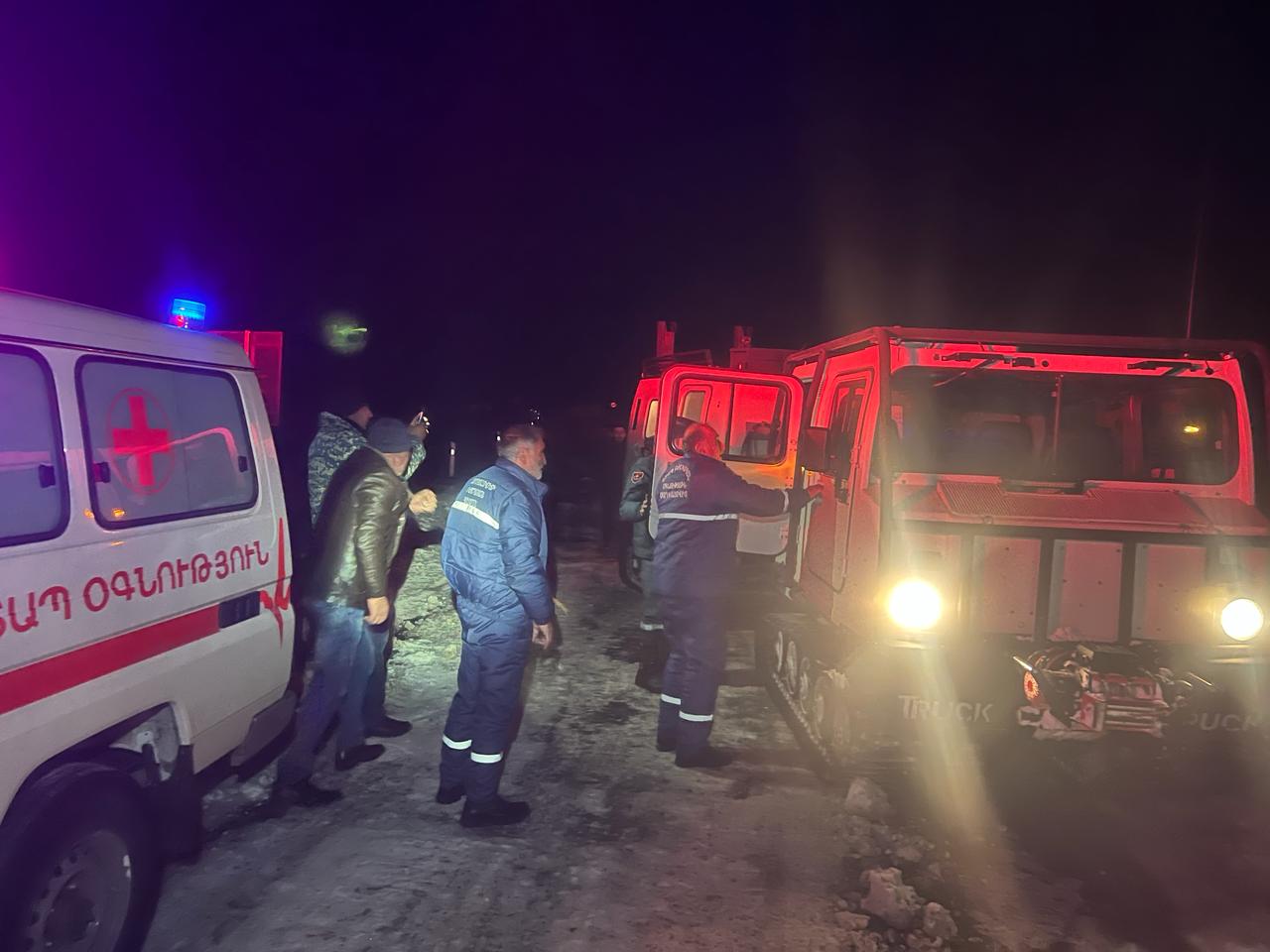 Լեռնապար գյուղի ճանապարհի դժվարանցանելիության պատճառով շտապօգնության ավտոմեքենան չէր կարողանում մոտենալ կանչի վայր