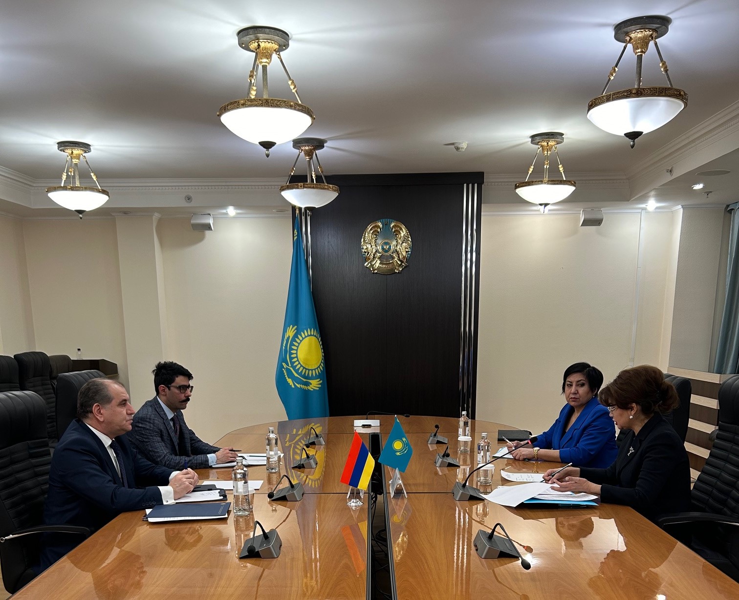 Ղազախստանում Հայաստանի դեսպանը հանդիպել է Ղազախստանի մշակույթի և տեղեկատվության նախարար Աիդա Բալաևայի հետ