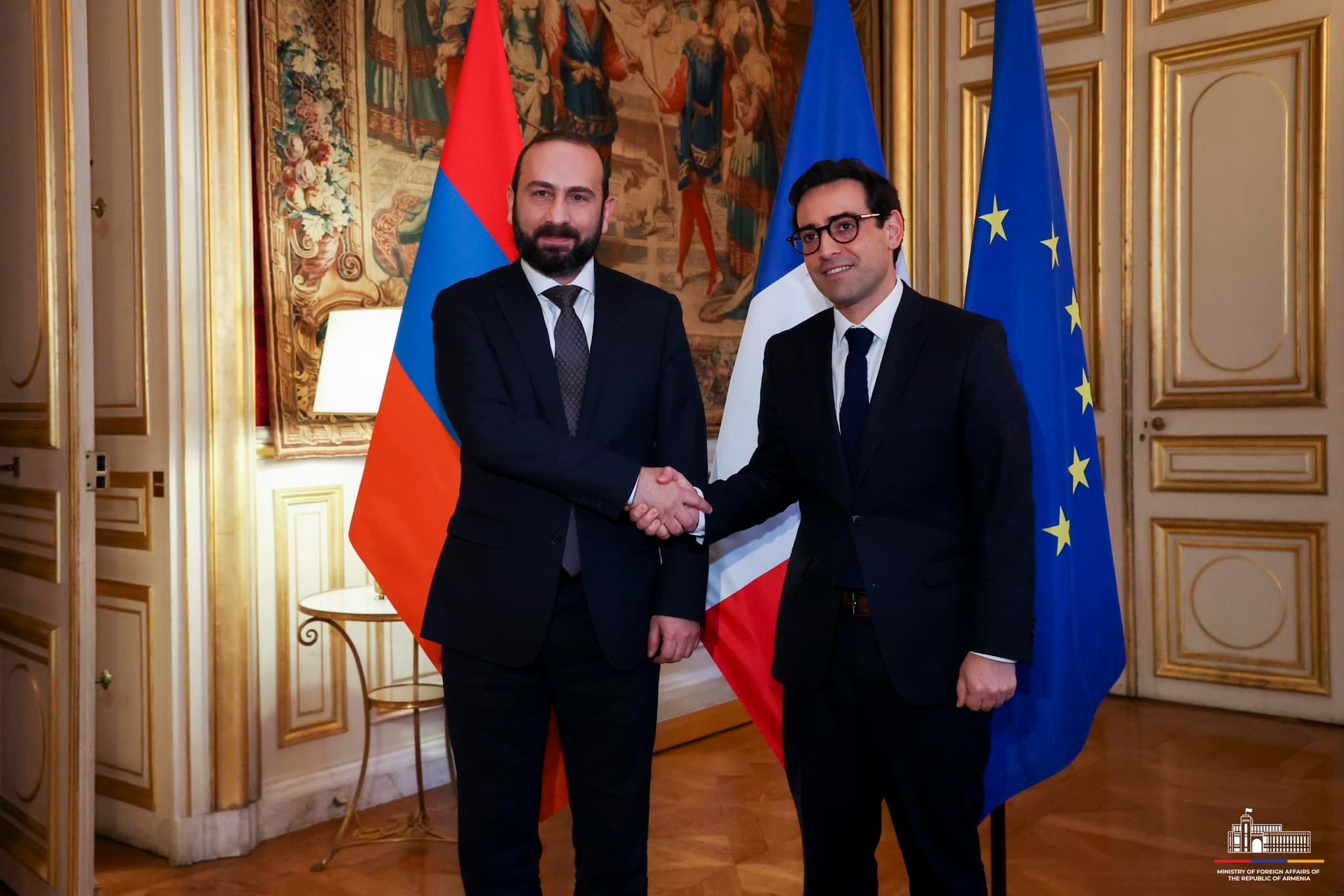 Փարիզում մեկնարկել է Հայաստանի և Ֆրանսիայի ԱԳ նախարարների հանդիպումը