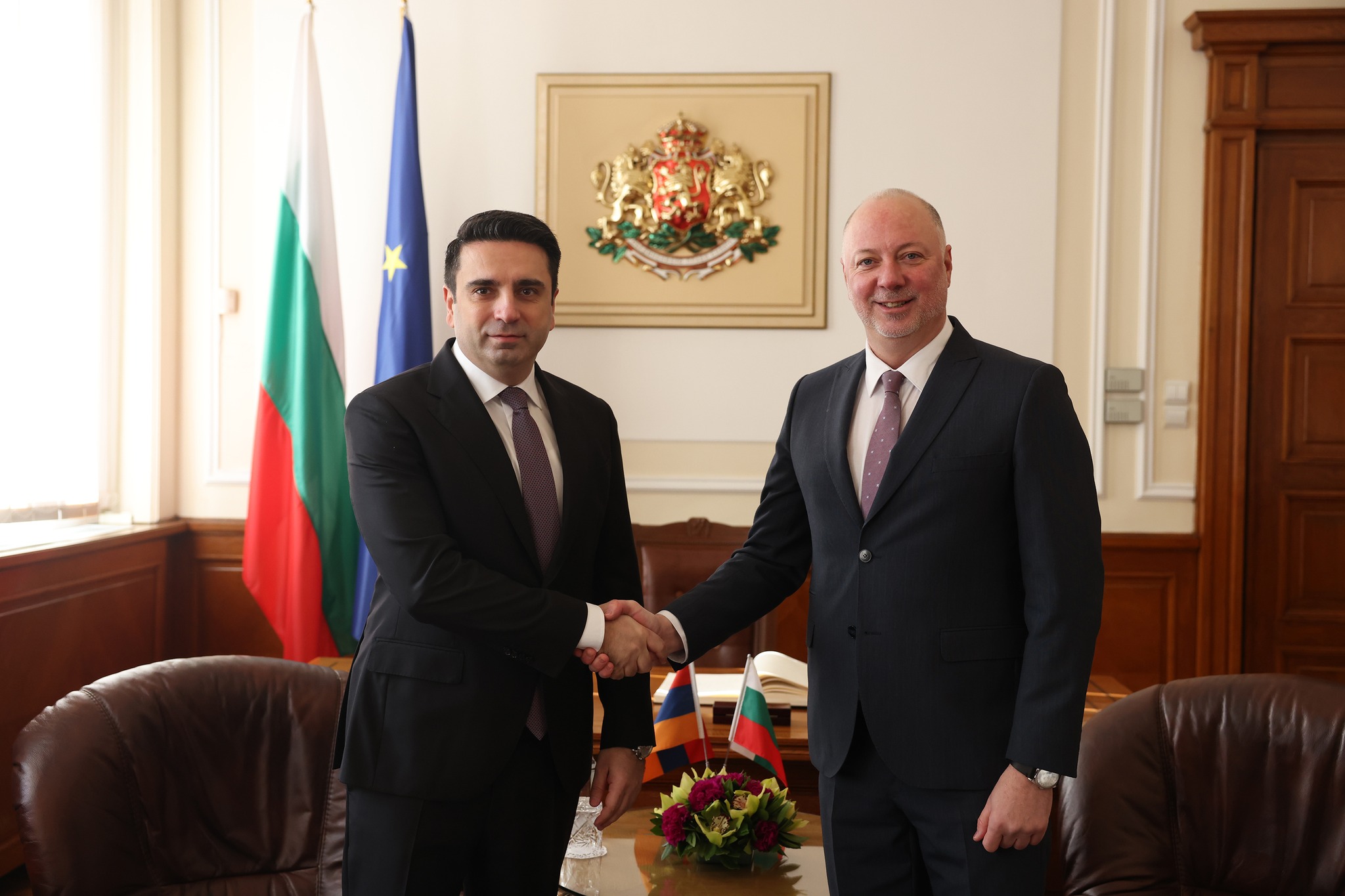 Ալեն Սիմոնյանի գլխավորած պատվիրակությունը հանդիպել է Բուլղարիայի ԱԺ նախագահի հետ