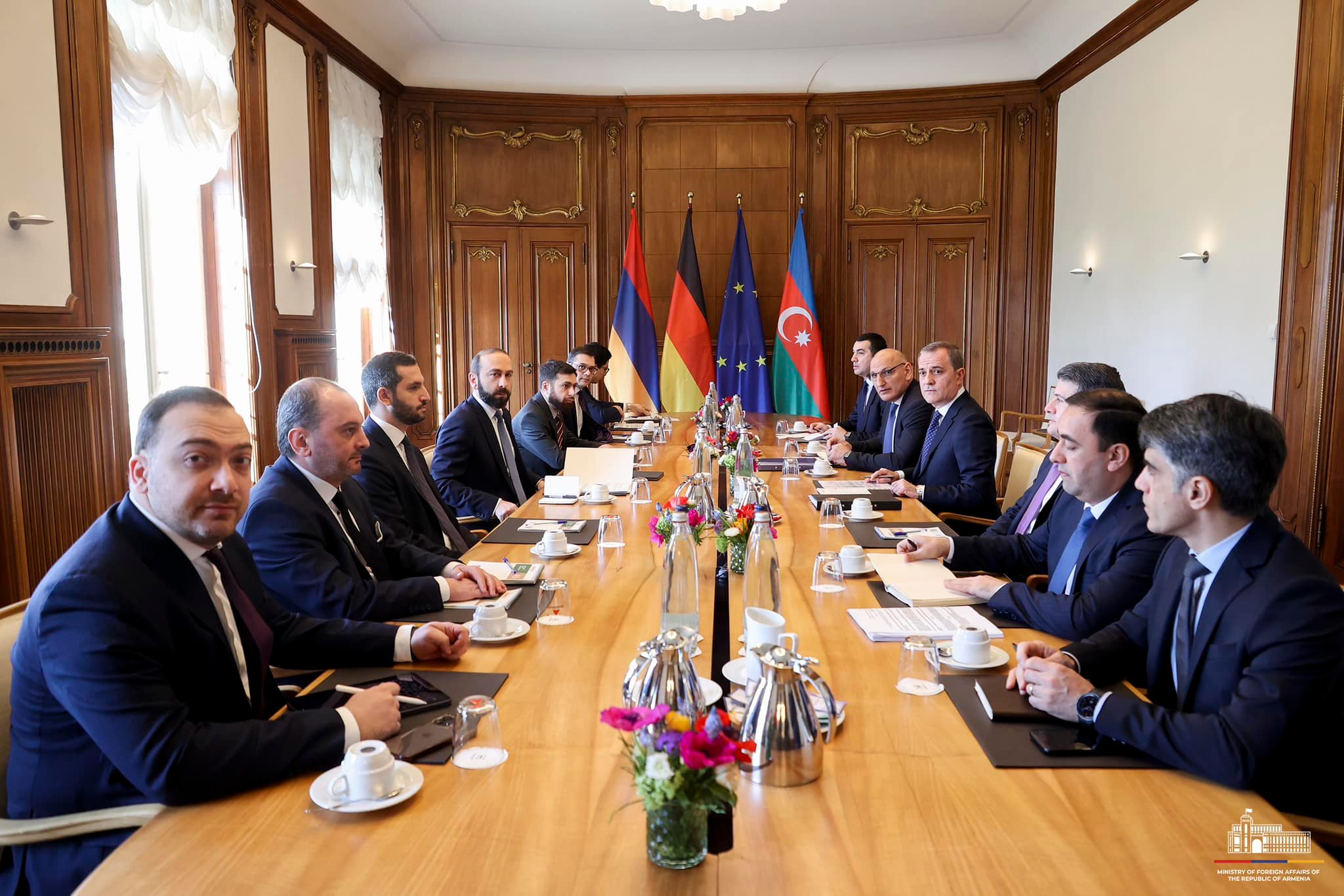 Շարունակվում են քննարկումները Հայաստան-Ադրբեջան հարաբերությունների կարգավորման գործընթացի հարցերի շուրջ