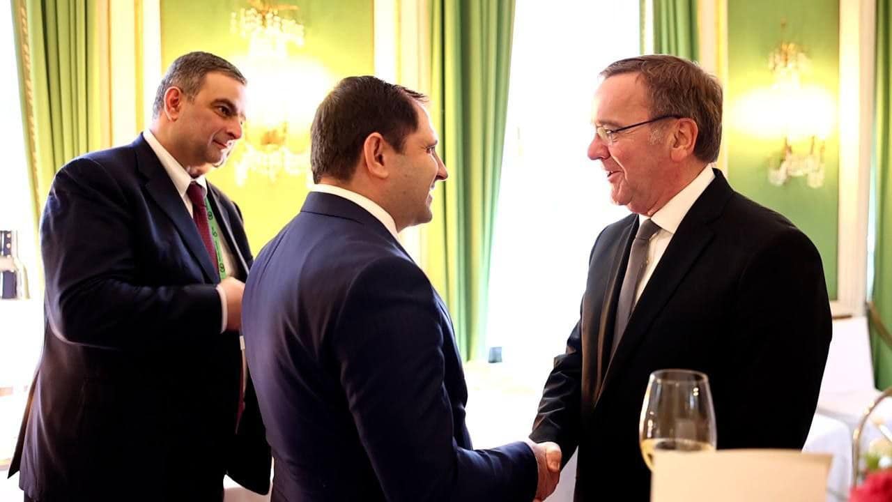Սուրեն Պապիկյանն ու Գերմանիայի ազգային պաշտպանության նախարարը քննարկել են հայ-գերմանական համագործակցության ընթացքը