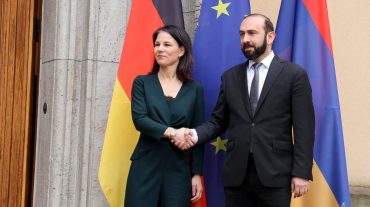 Մեկնարկել է Միրզոյանի և Բերբոքի հանդիպումը